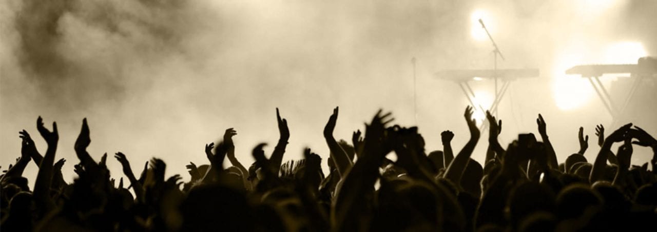 http://www.grooveacademy.ca/wp-content/uploads/2016/06/audience-3-1280x453.jpeg