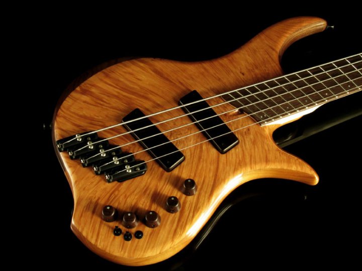 Bass Guitar Lessons Winnipeg